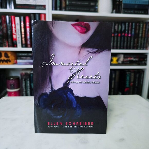 The entire VAMPIRE KISSES Series - Ellen Schreiber (PAPERBACK) - Picture 9 of 9